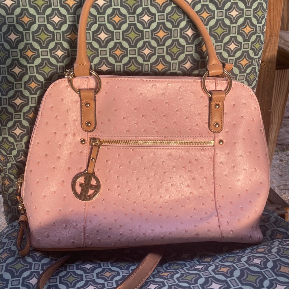 EUC GIANI BERNINI PINK OSTRICH TEXTURE PURSE